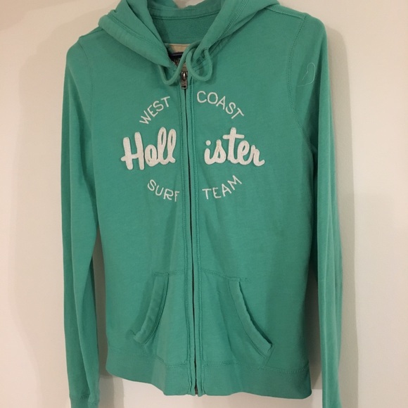 Hollister Jackets & Blazers - Beautiful green Hollister hoodie.🍀